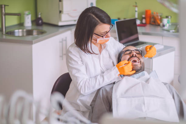 Best Weekend Emergency Dentist in Island City, OR